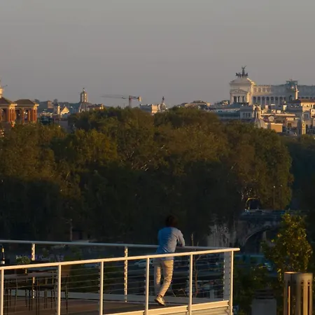 Skylife Tiber Luxury Penthouse 아파트 *