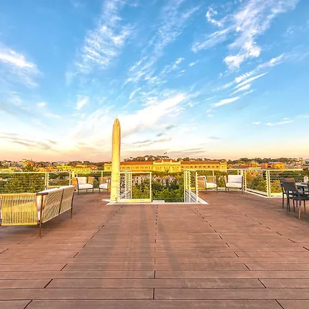 Skylife Tiber Luxury Penthouse 아파트 *