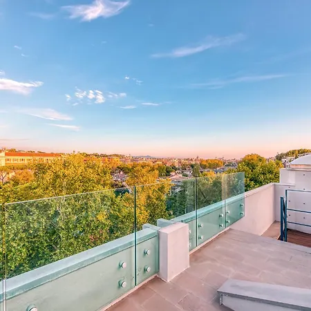 Skylife Tiber Luxury Penthouse 아파트 로마
