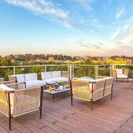 Skylife Tiber Luxury Penthouse 아파트 *